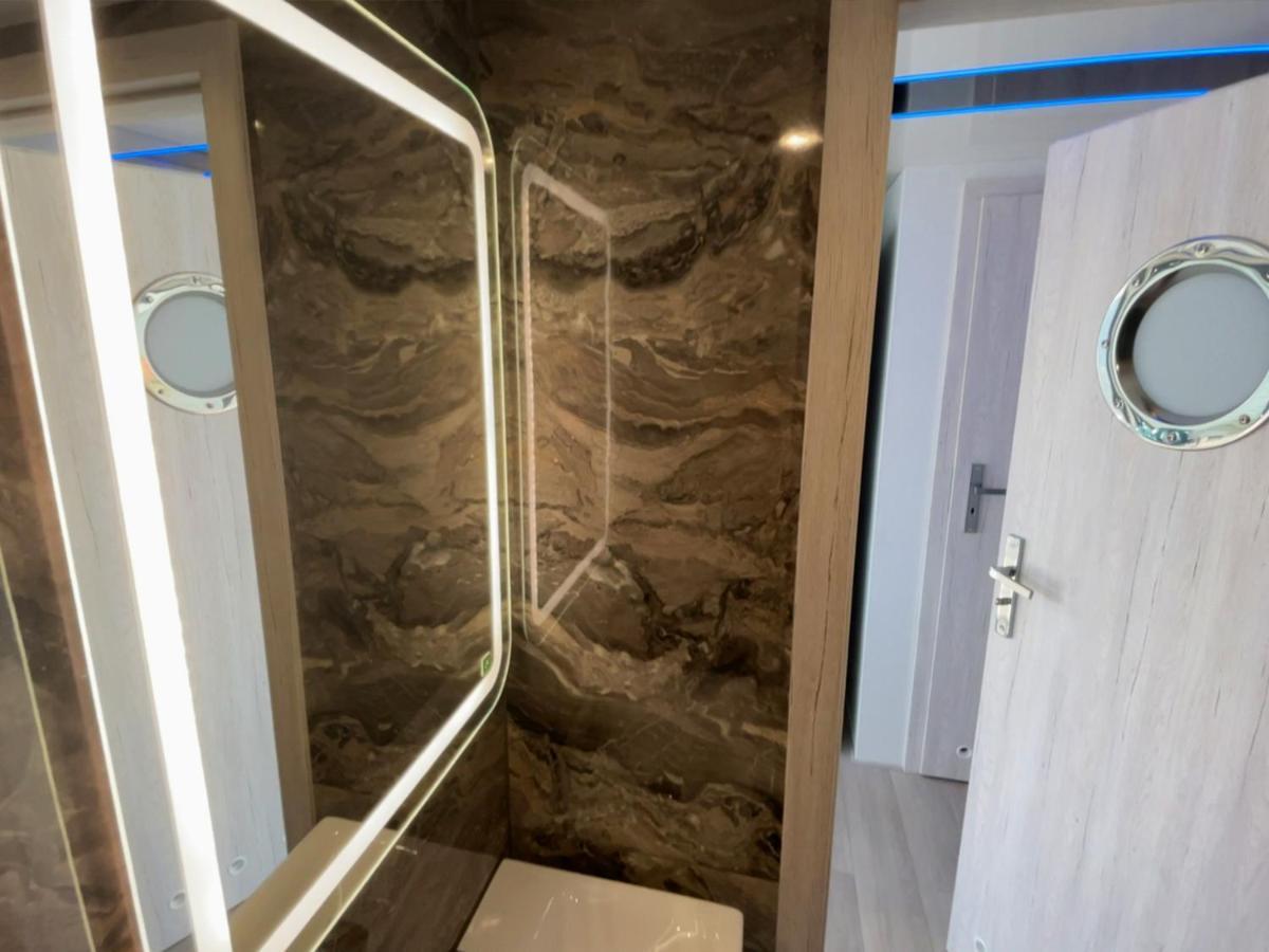Boathousing - Apartament Na Wodzie, Dom Plywajacy, Lodz, Luksusowy Apartament Myślibórz 外观 照片